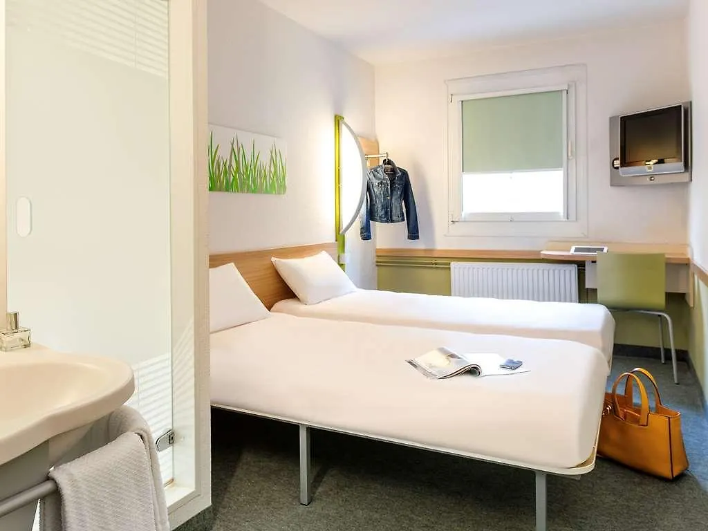 Ibis Budget Antwerpen Port 0*,